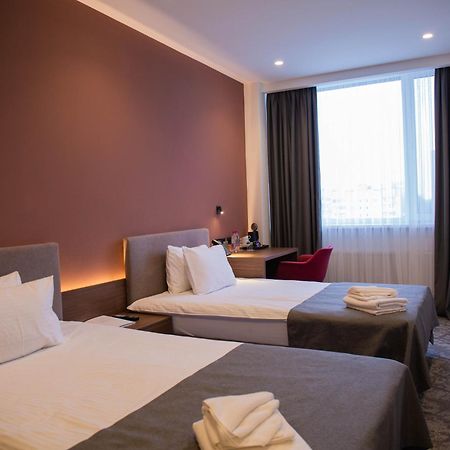 Small Hotel Vinnytsia Exterior photo