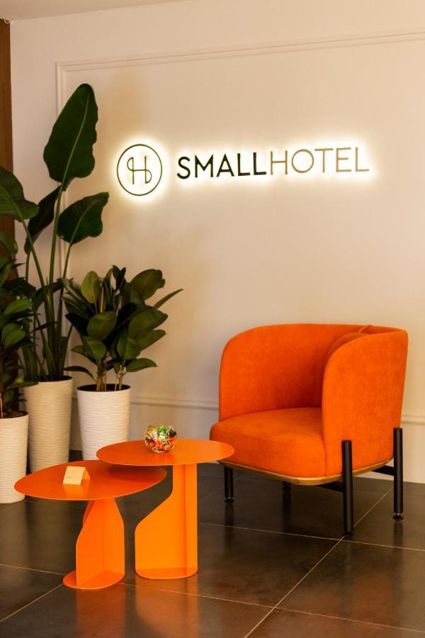 Small Hotel Vinnytsia Exterior photo