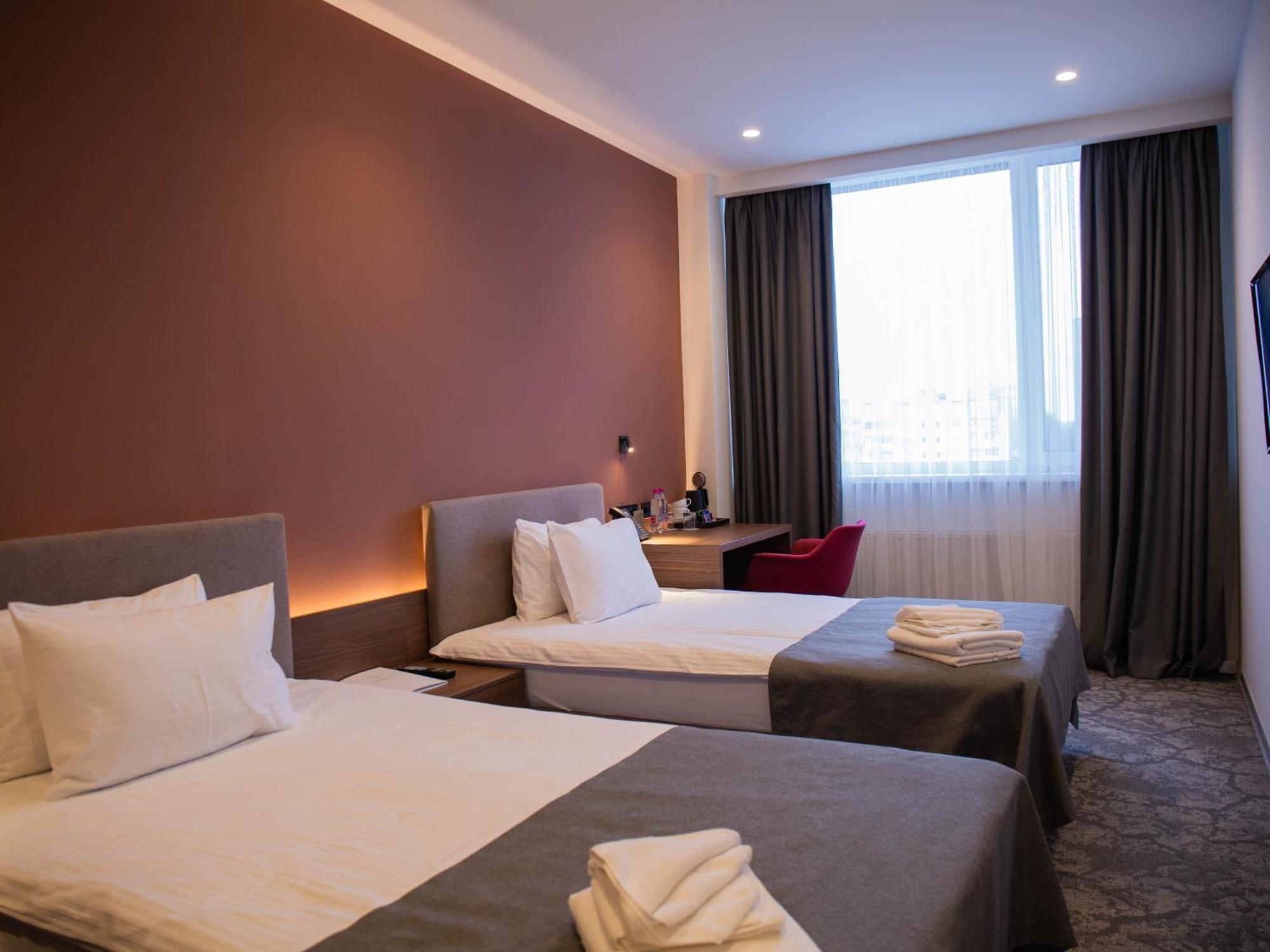 Small Hotel Vinnytsia Exterior photo
